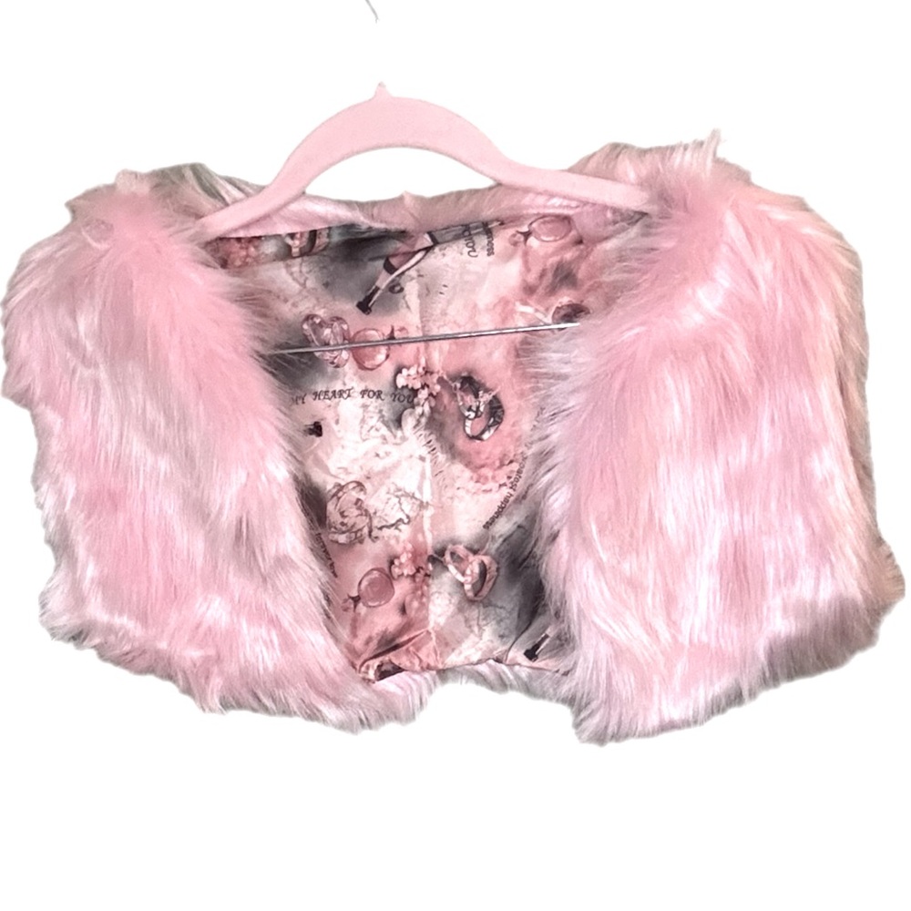 Women’s Light Pink Shaggy Faux Fur Shrug Cap Jacket Asian size M US size Small